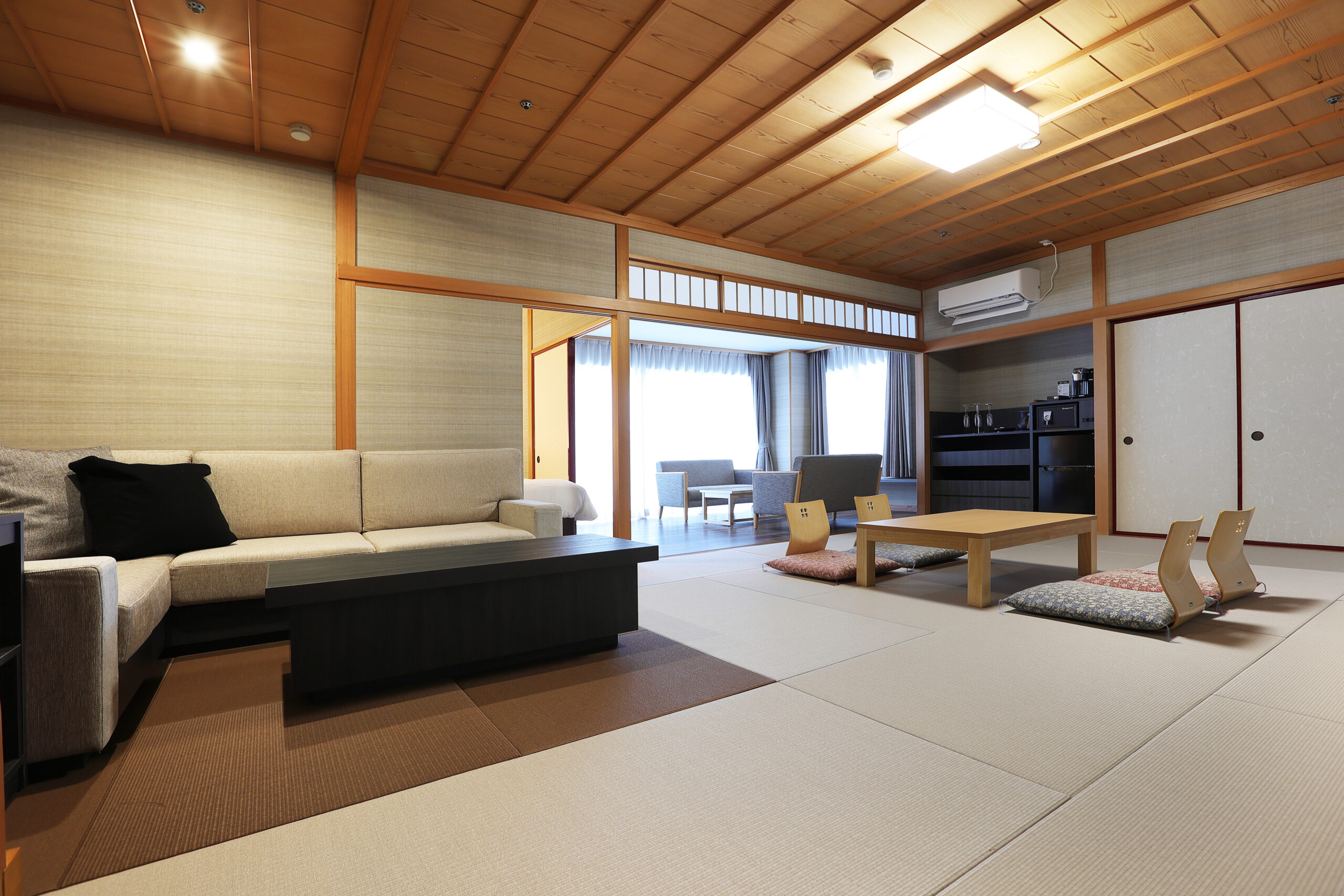 Suite Room <2 Bedroom> Image 3