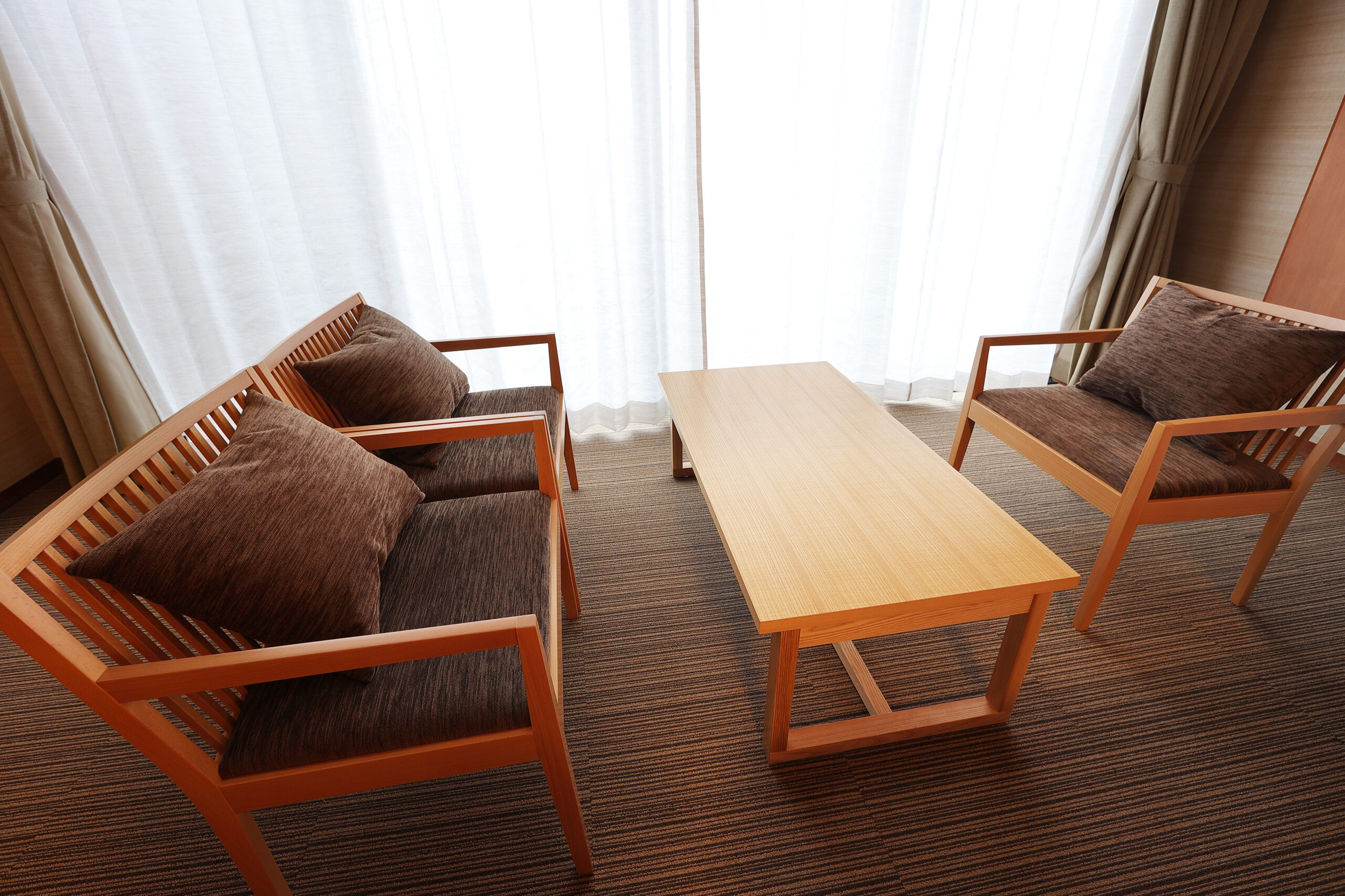 Japanese Modern Triple Room Image 3